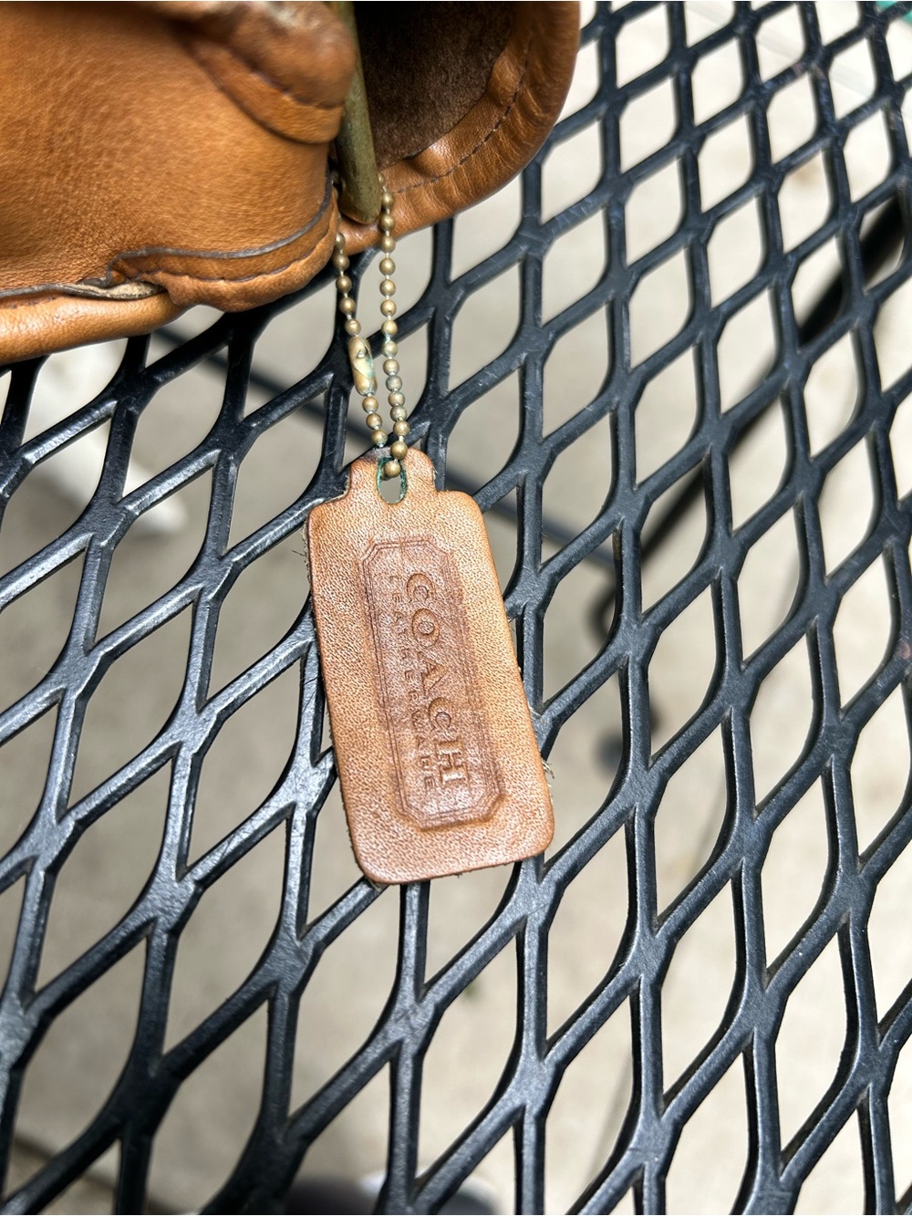 Coach Vintage NYC Courier Shoulder Bag in Saddle - Picture 6 of 16